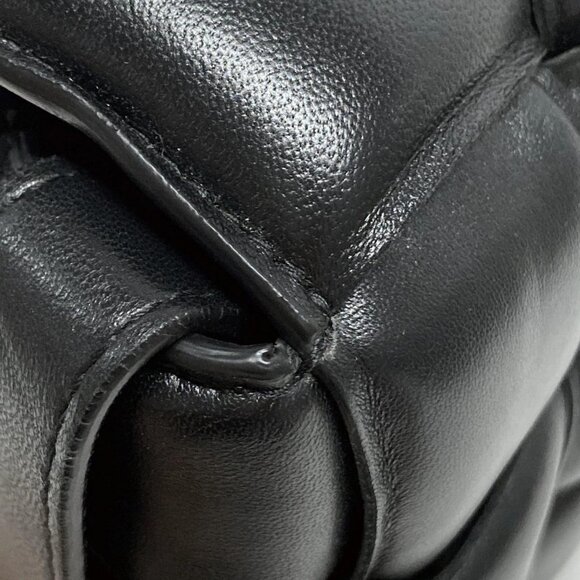 Auth BOTTEGA VENETA Padded Cassette 591970 Black Lambskin - Picture 4 of 16